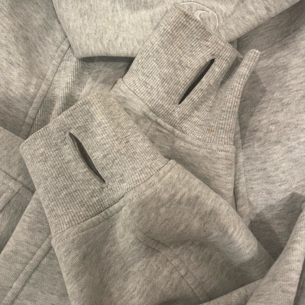 Lululemon Scuba half zip relaxed in grey.